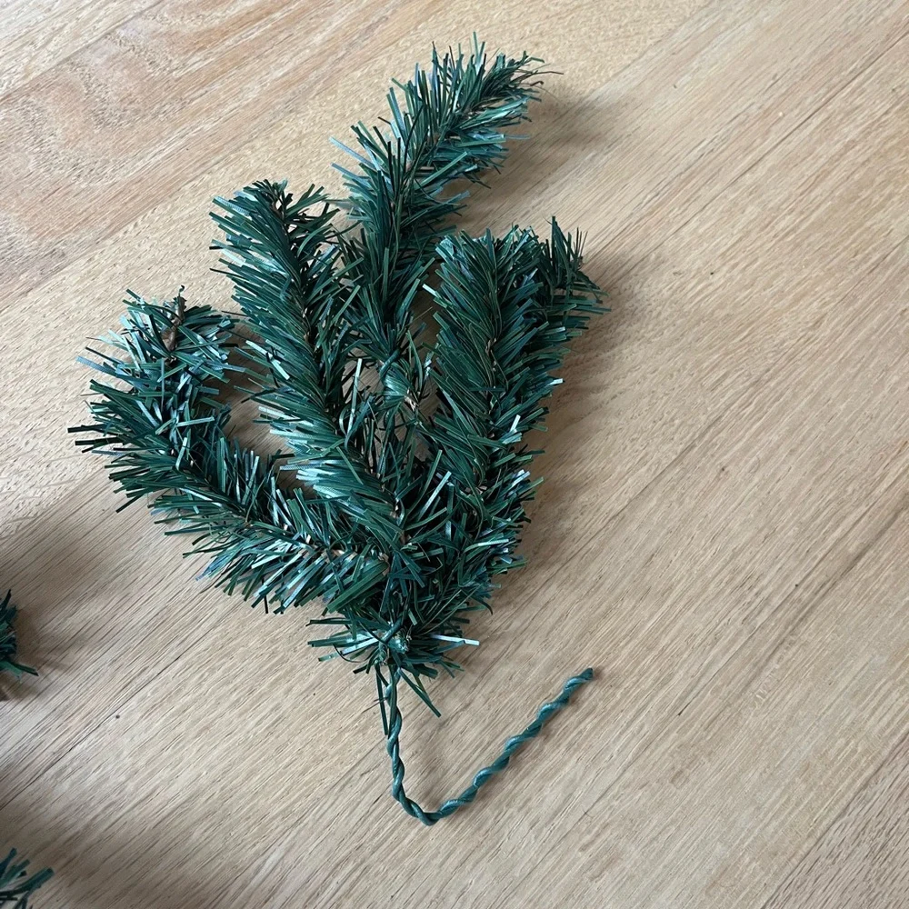 Green Holiday Garland